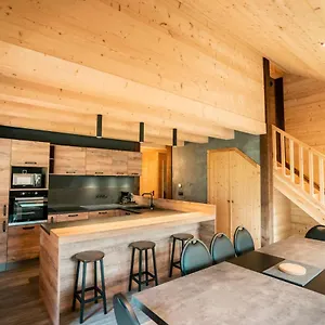 chalet-les-cerfs.hotels-rhonealpes.com/